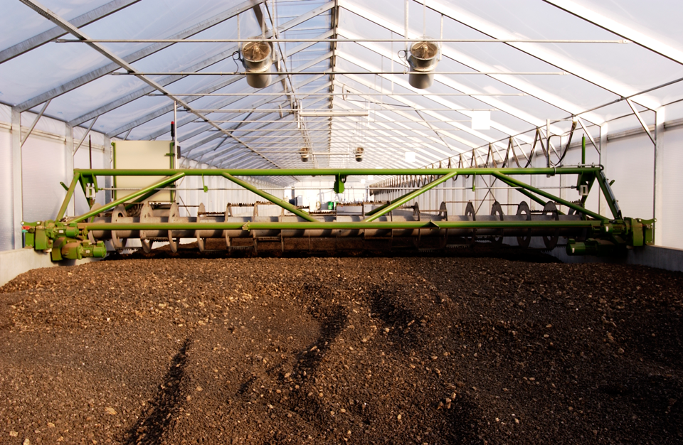 Séchage naturel des boues sous serre – Heliantis®